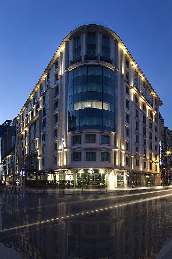Radisson Blu Hotel Istanbul Sisli image 1